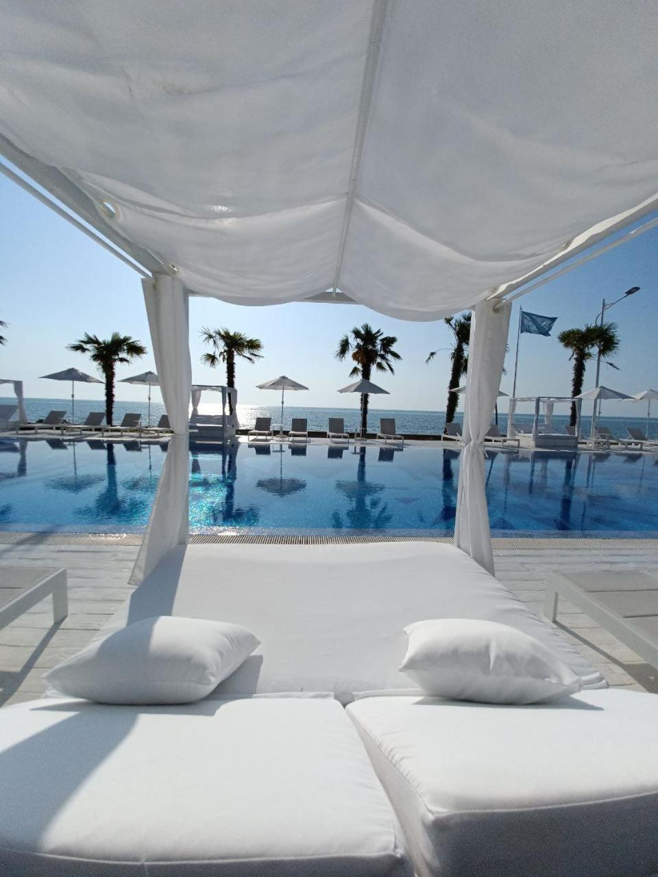 Luxury Oasis Apartment Chakvi Kültér fotó